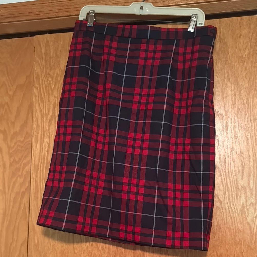 Joan Rivers Red and Navy Pencil Skirt Knee-Length